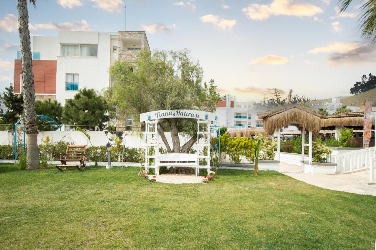 Tiana Beach Resort Тургутрейс Екстериор снимка