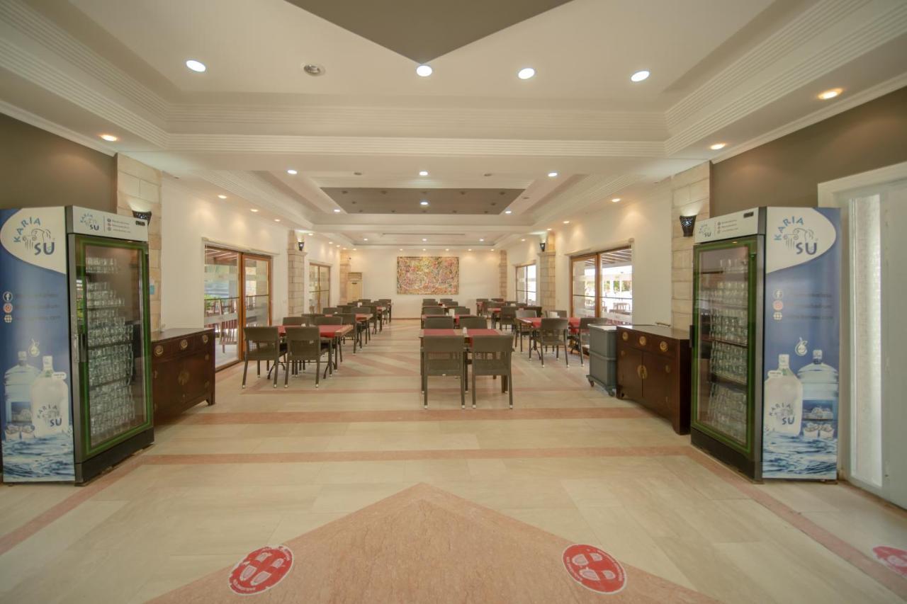Tiana Beach Resort Тургутрейс Екстериор снимка