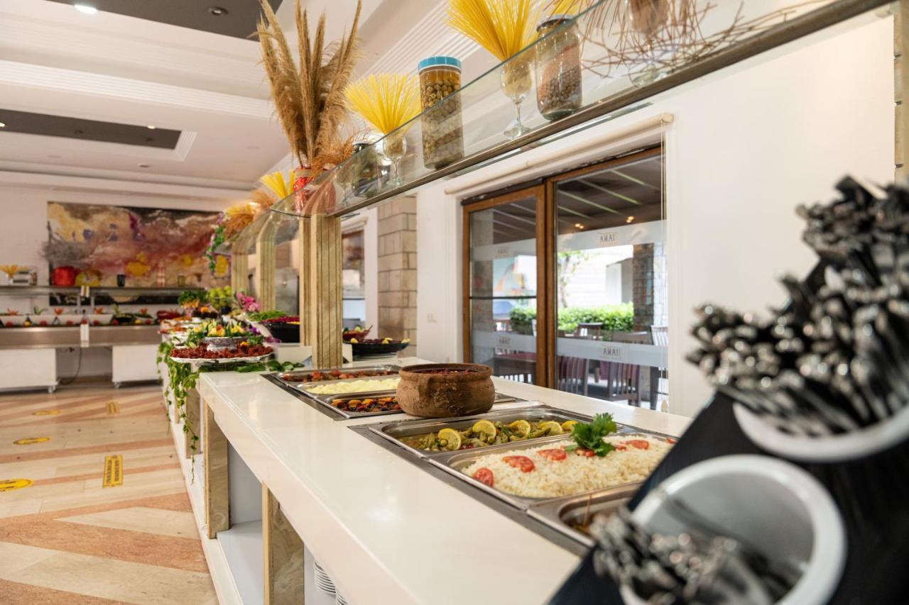 Tiana Beach Resort Тургутрейс Екстериор снимка